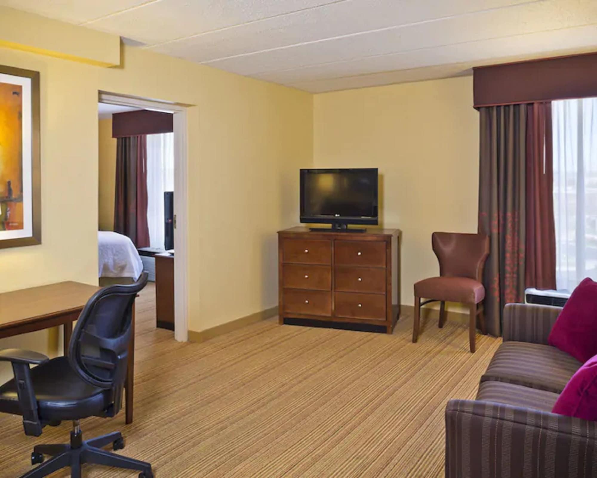 Hampton Inn Baltimore/Уайт-Марш Экстерьер фото