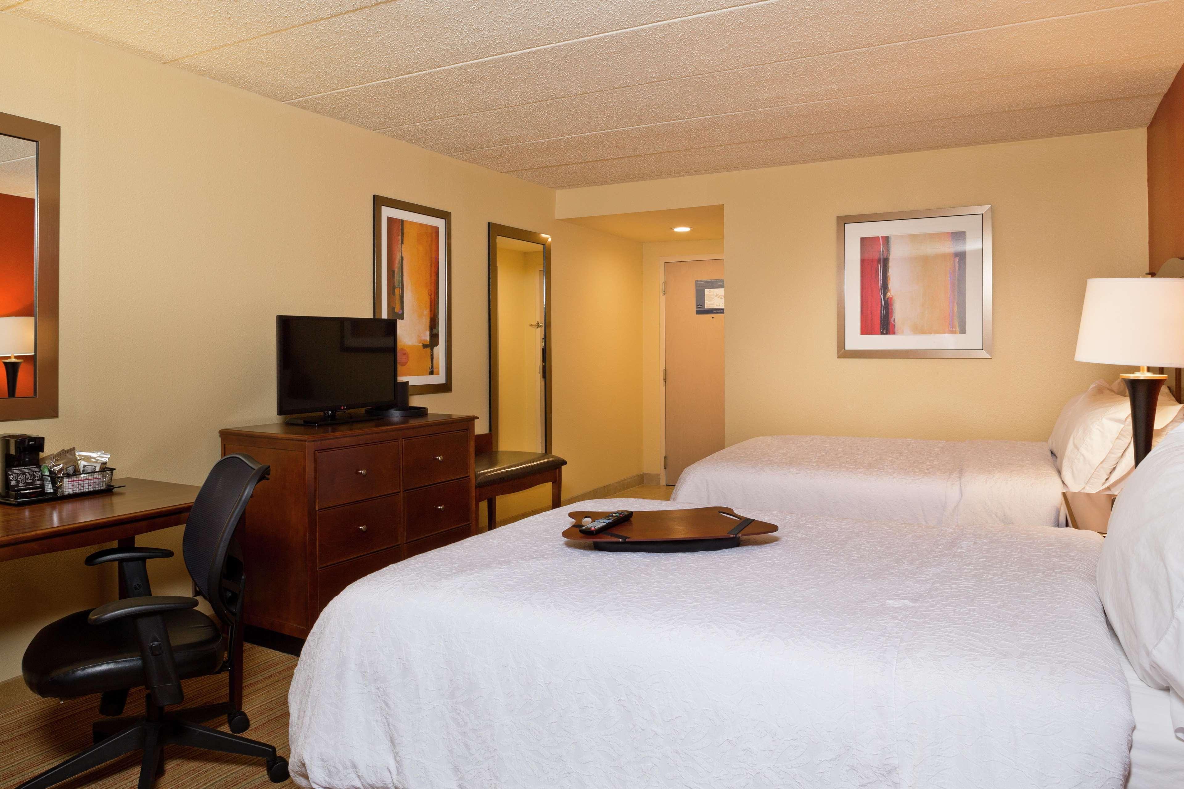 Hampton Inn Baltimore/Уайт-Марш Экстерьер фото