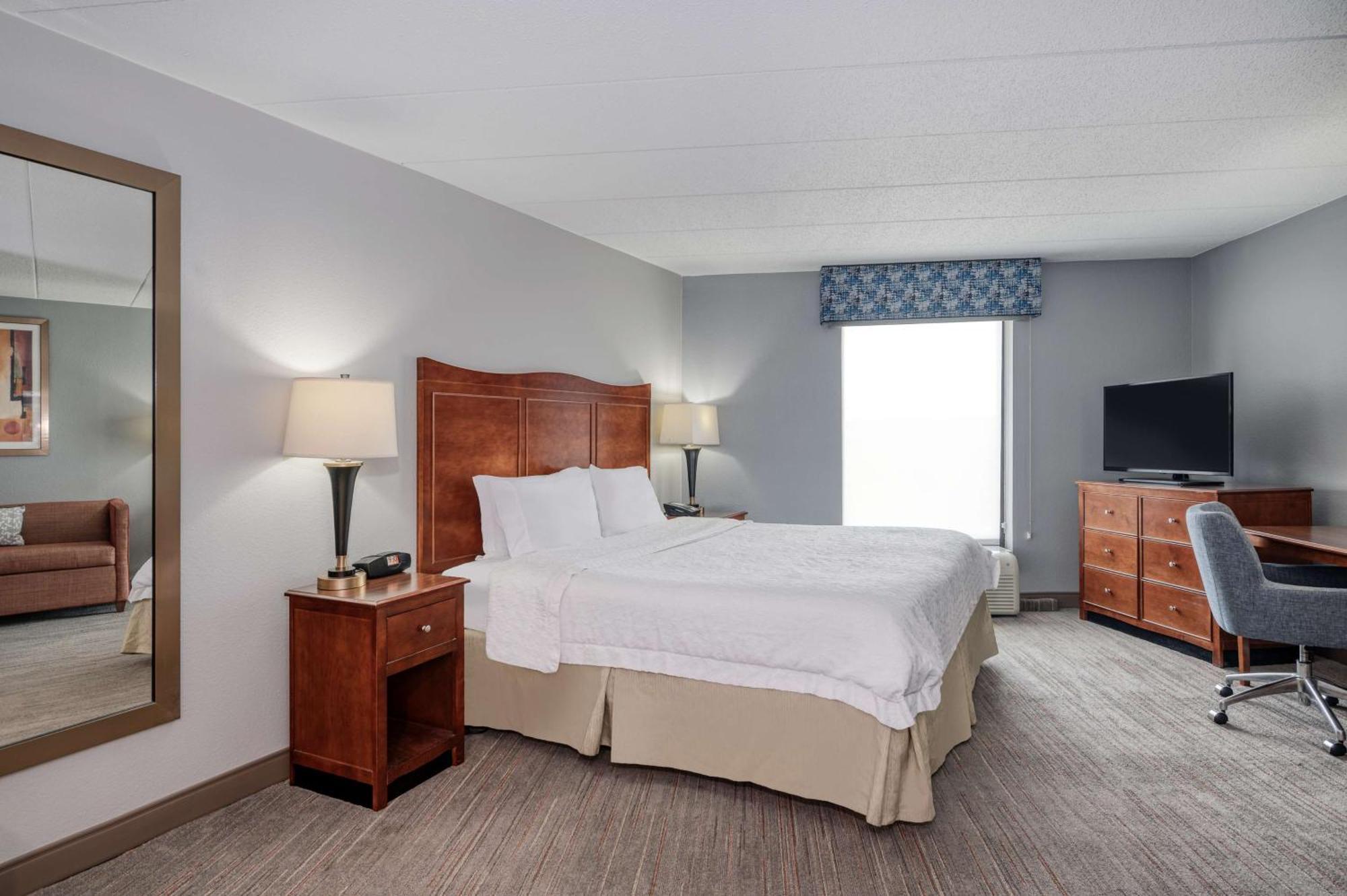 Hampton Inn Baltimore/Уайт-Марш Экстерьер фото