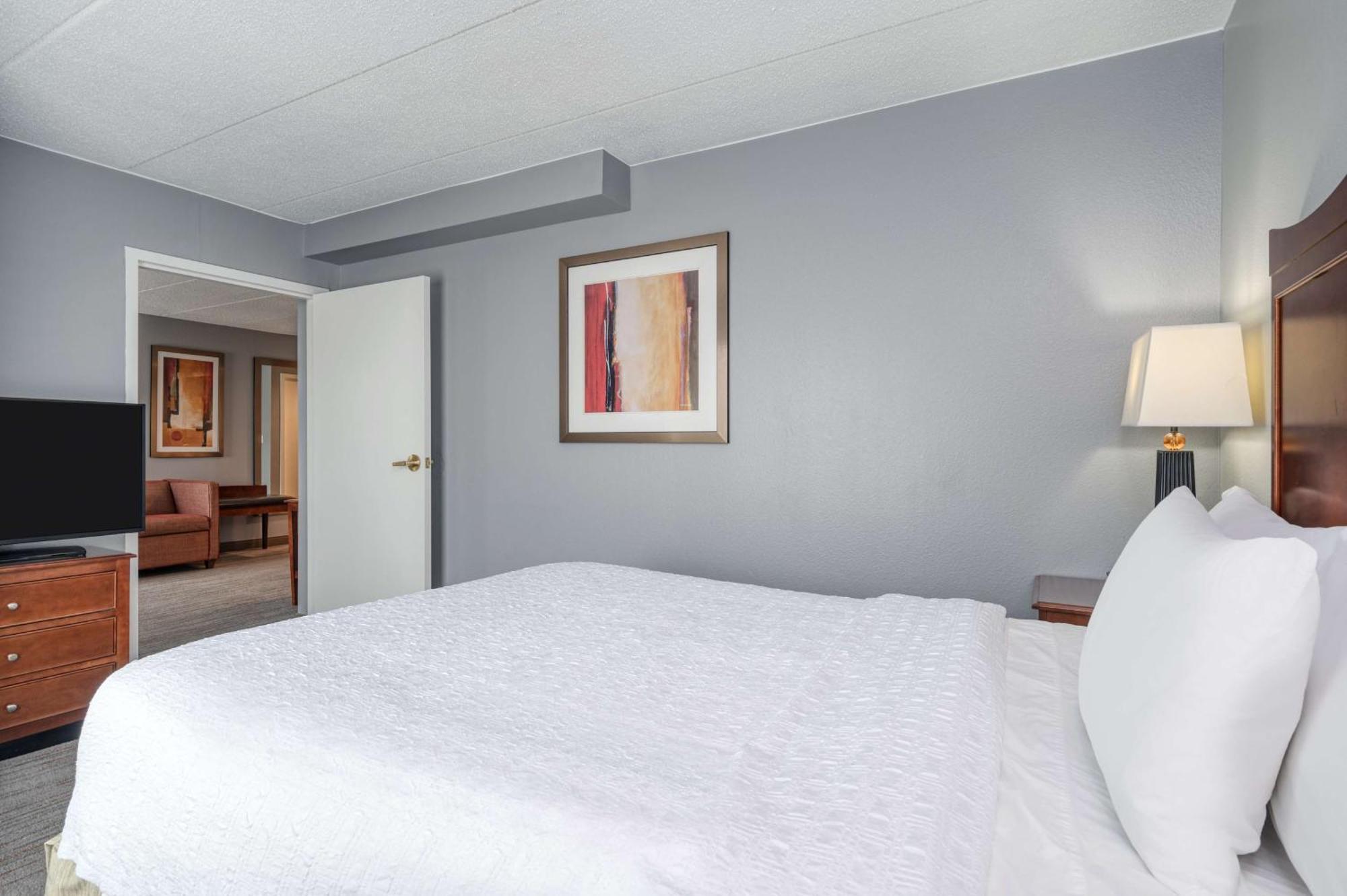 Hampton Inn Baltimore/Уайт-Марш Экстерьер фото