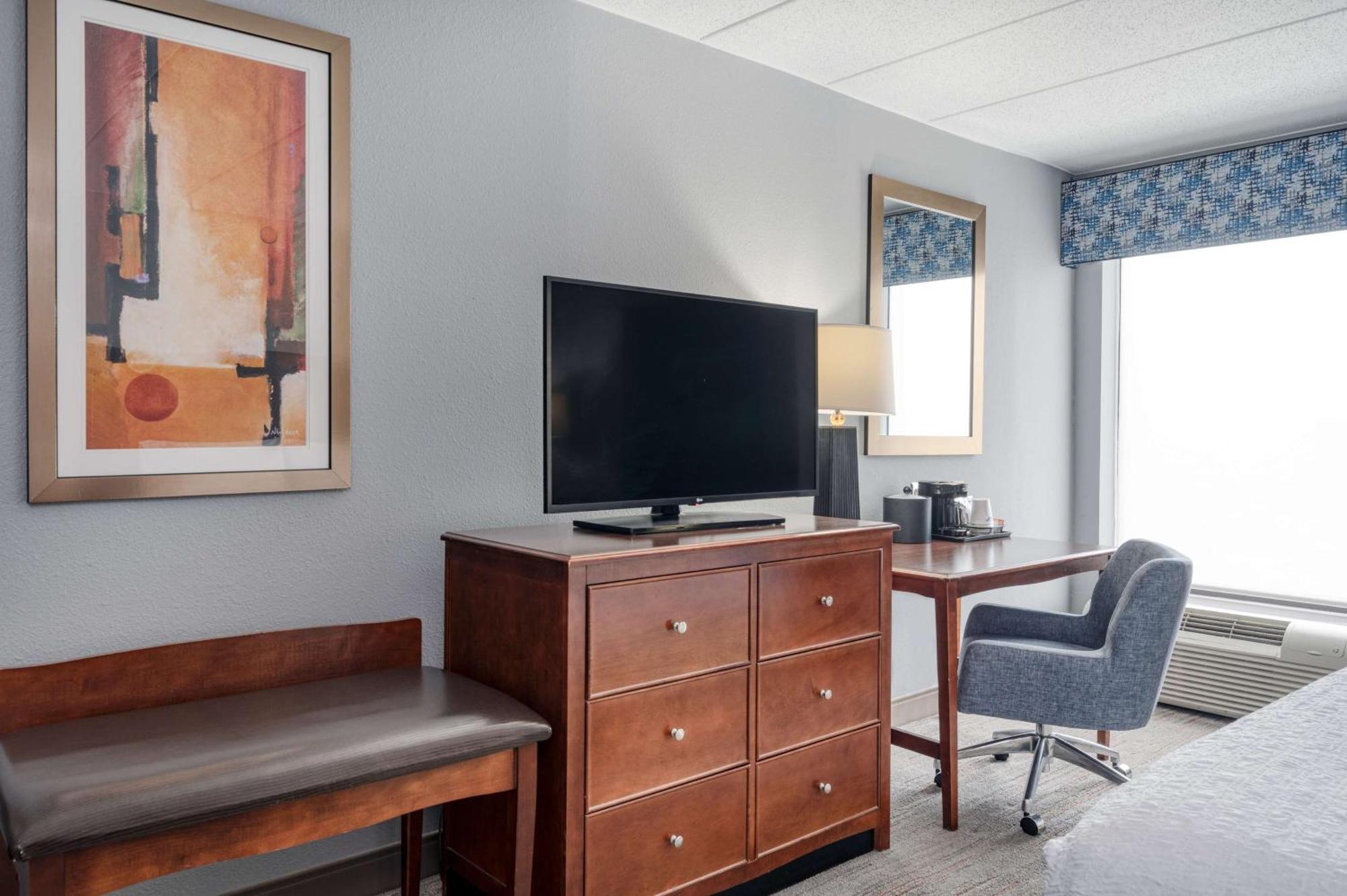 Hampton Inn Baltimore/Уайт-Марш Экстерьер фото