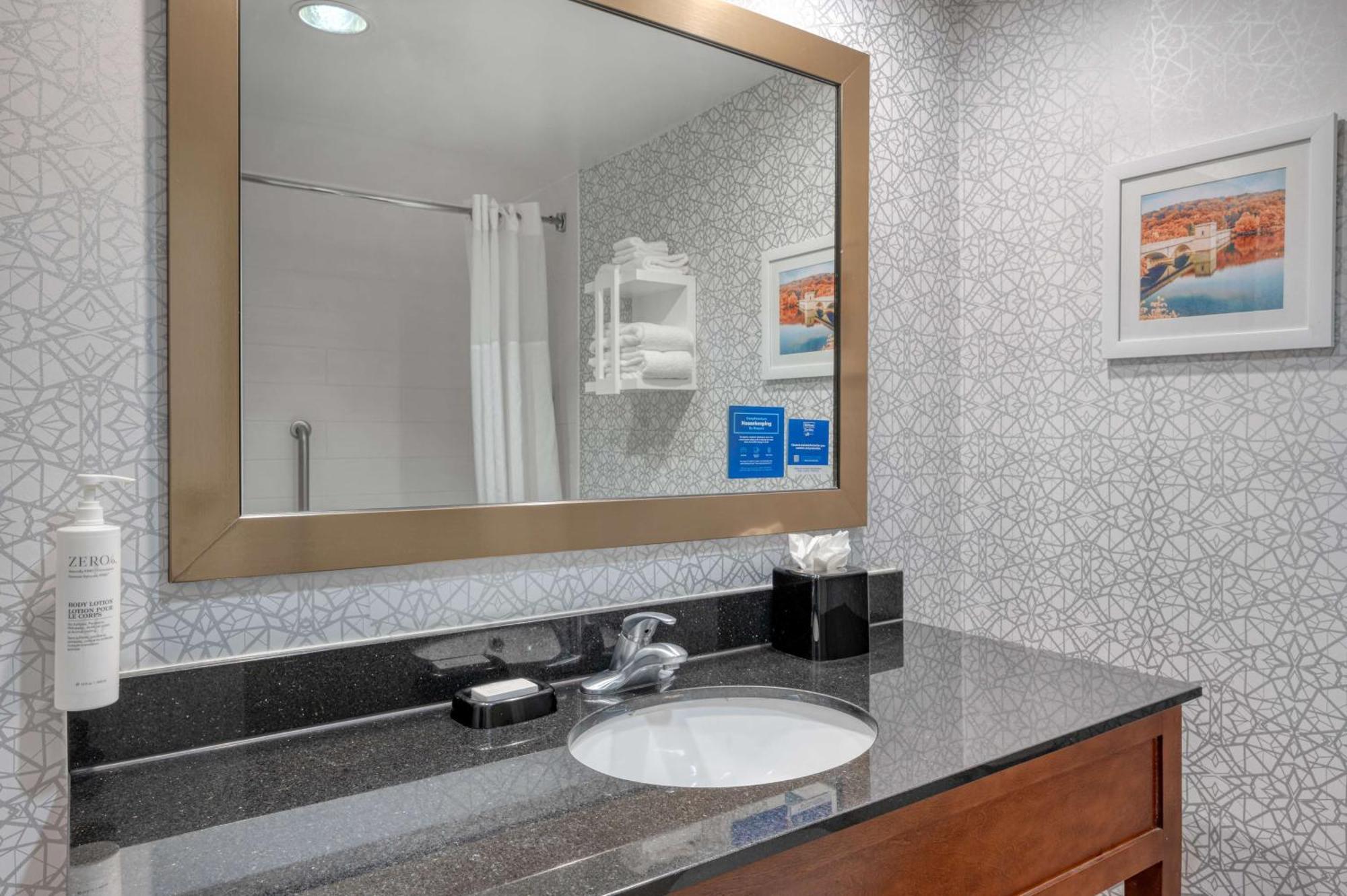 Hampton Inn Baltimore/Уайт-Марш Экстерьер фото