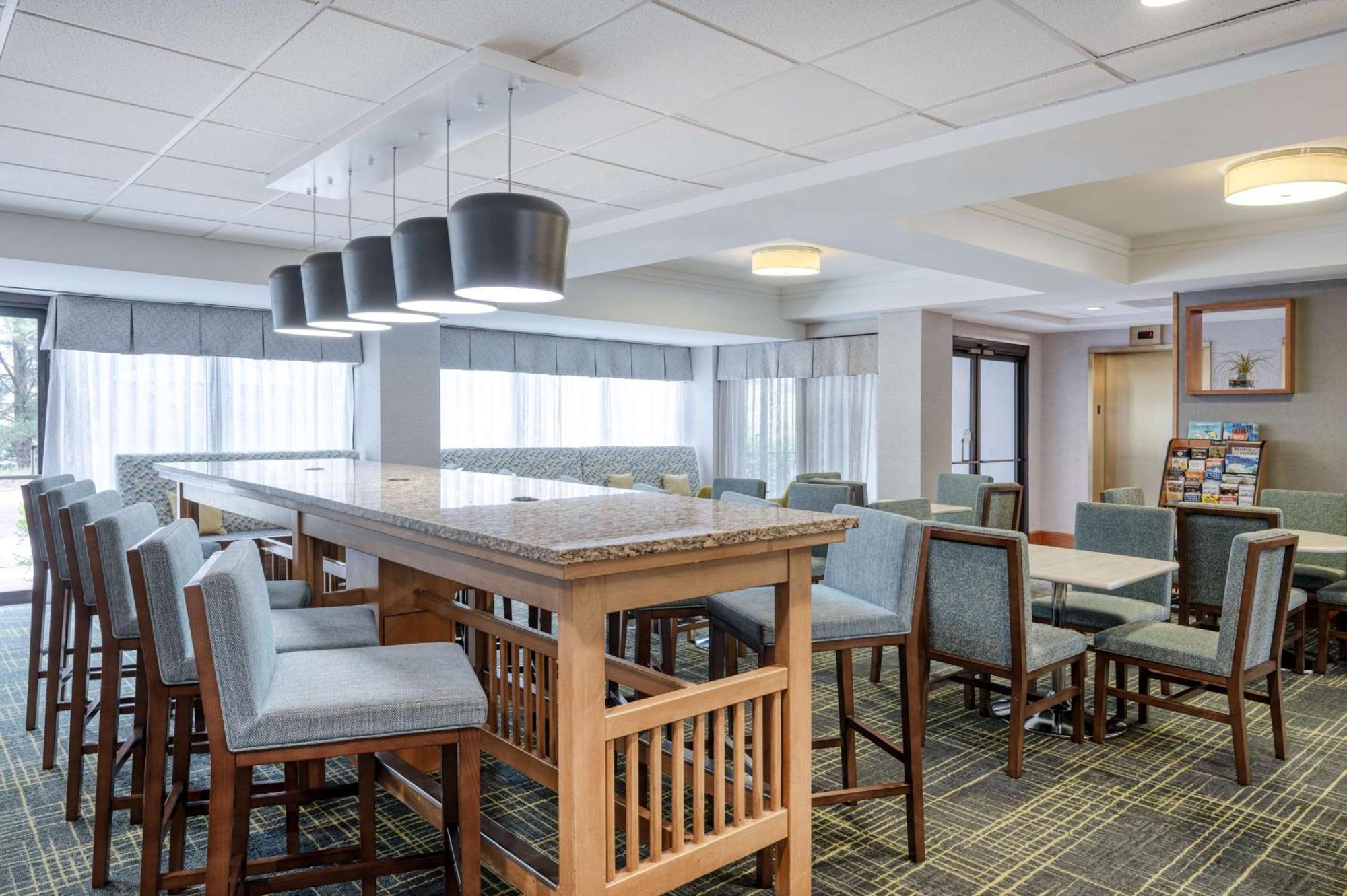 Hampton Inn Baltimore/Уайт-Марш Экстерьер фото