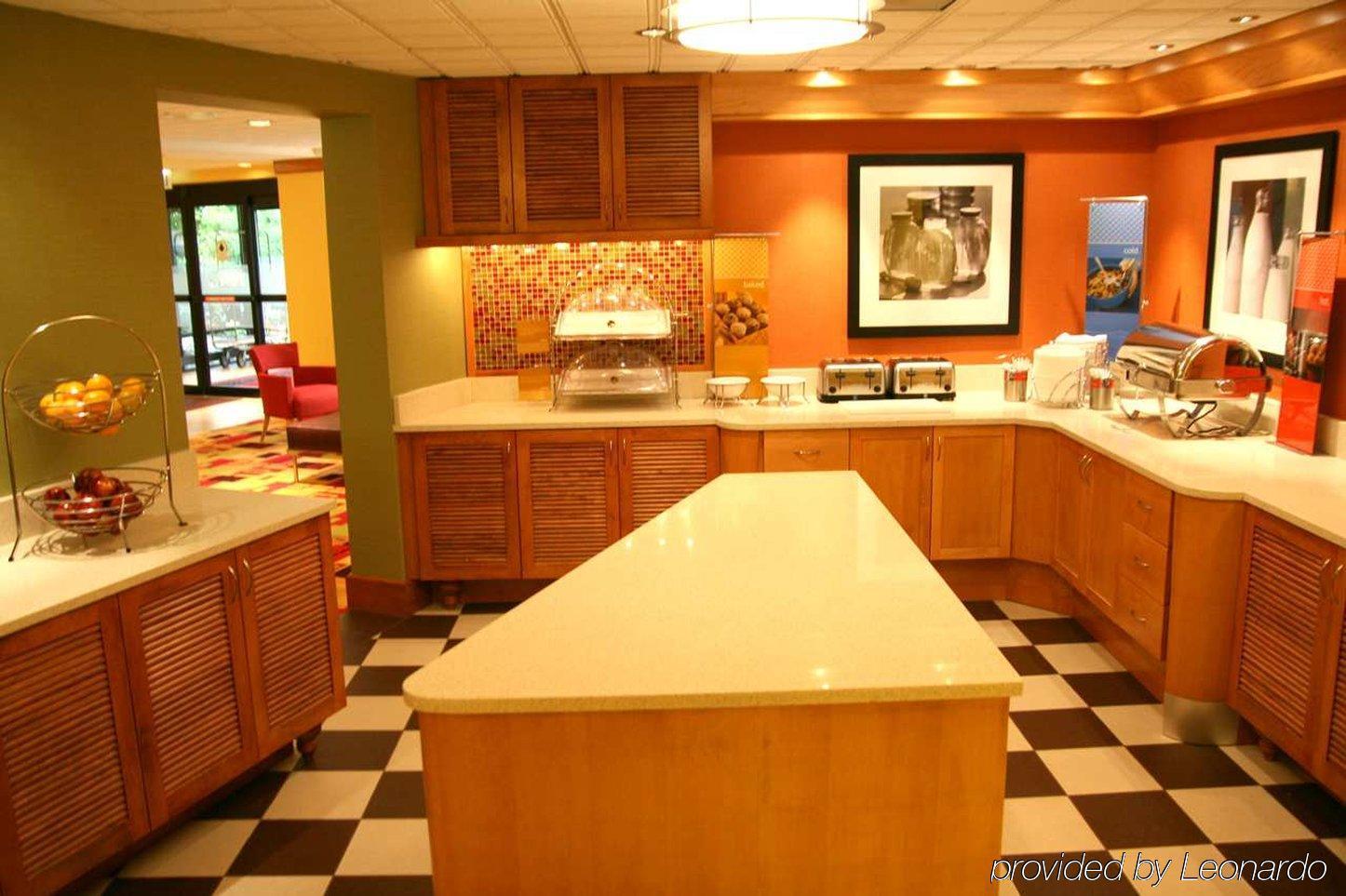 Hampton Inn Baltimore/Уайт-Марш Ресторан фото